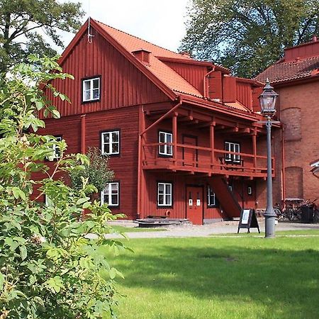 Garvaren Boendet Mitt I Gamla Stan I Eksjoe Exterior foto